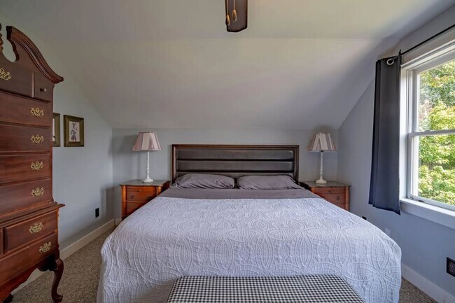 Building Photo - The Eagles Nest