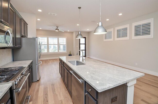 Building Photo - 12551 Malachite Wy