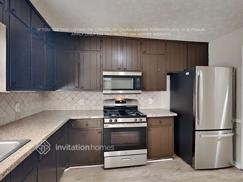 Building Photo - 1759 Killian Hill Rd SW