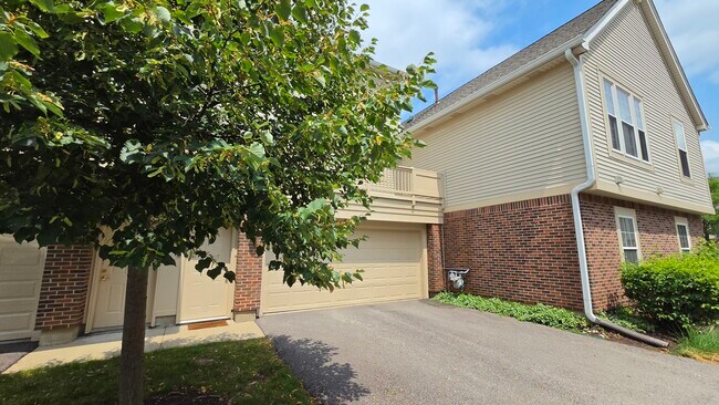 Building Photo - 2631 N Greenwood Ave