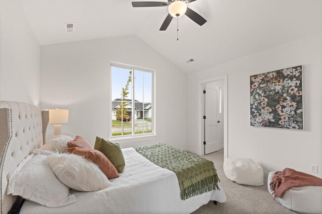 Building Photo - 4613 Estacada Dr