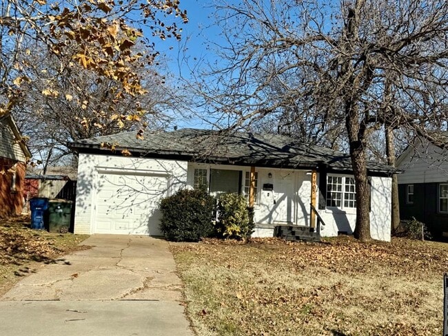 Building Photo - 1905 Hasley Dr