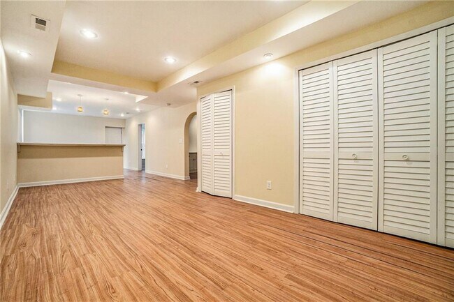 Building Photo - 4893 Delford Ct