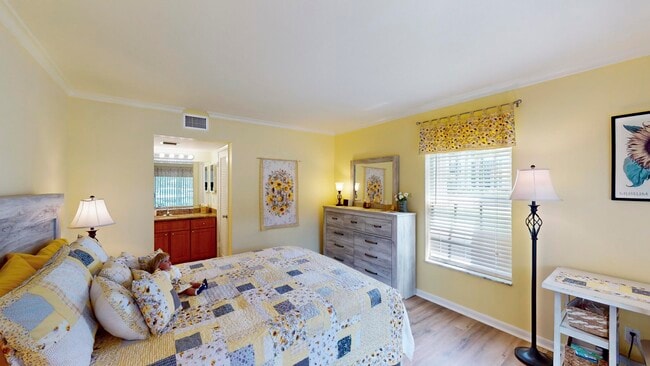 Building Photo - 5540 Tamberlane Cir