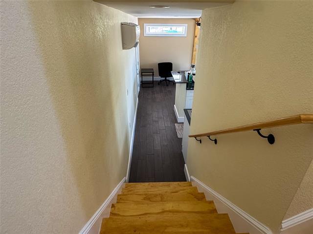 Building Photo - 1228 Kennie Dr