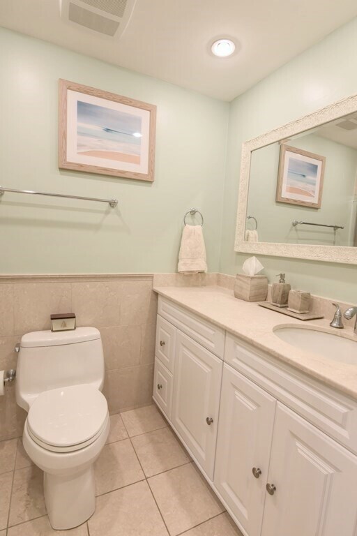 Building Photo - 21 Main St