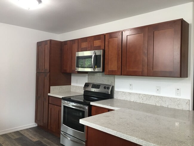 Building Photo - 3BR/2BA Home in Hawaiian Paradise Park