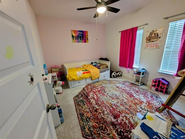 Building Photo - 109 Monterey Oak Trl