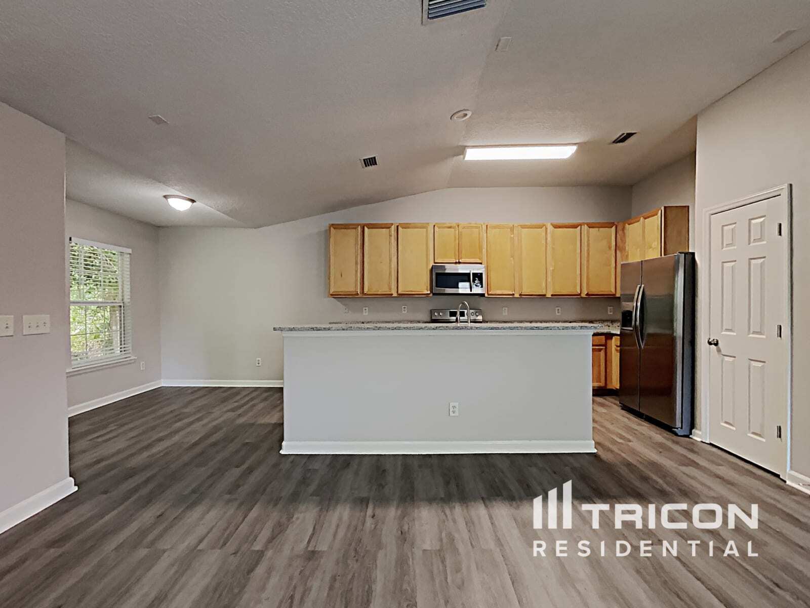 Building Photo - 12264 Deersong Dr