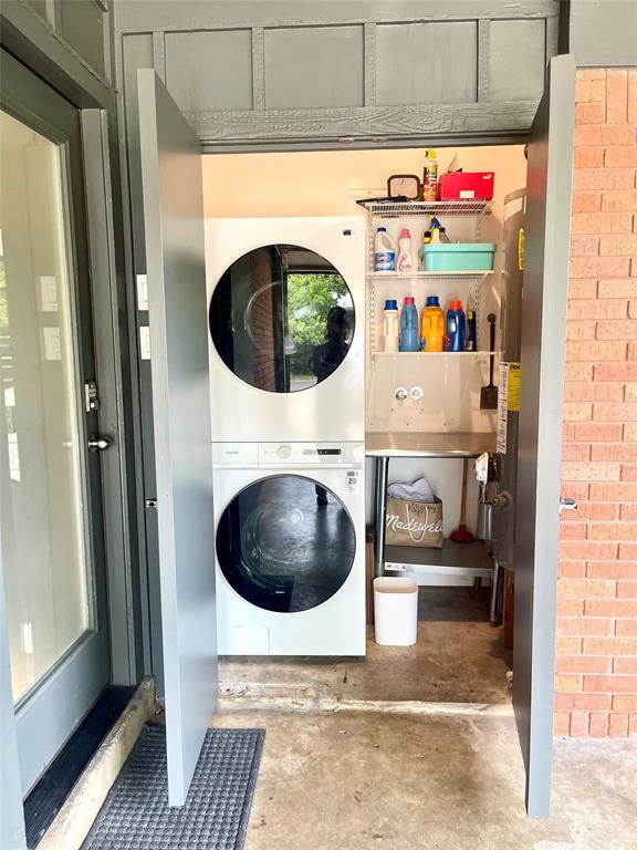 Building Photo - 1809 Forestglade Dr