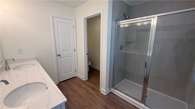 Building Photo - 903 Agate Ln