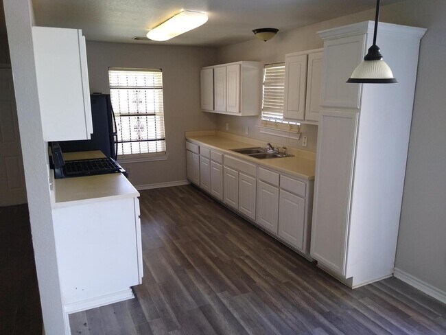 Building Photo - 11403 Mosscrest Dr