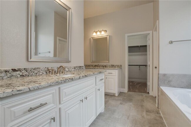 Building Photo - 1300 Mustang Brook Ln