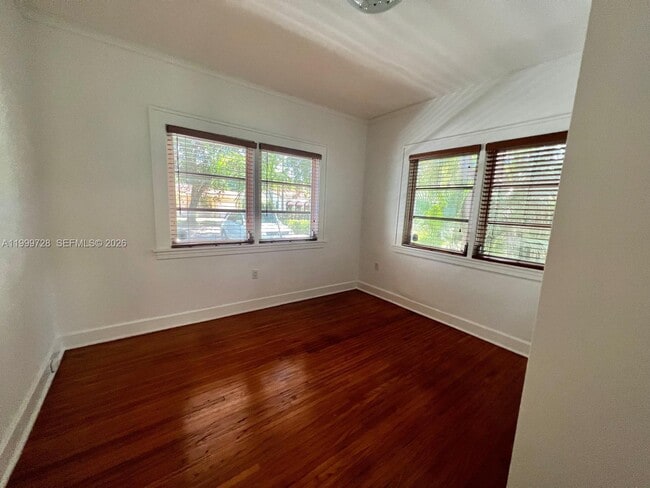 Building Photo - 119 Cadima Ave