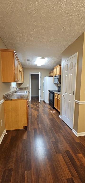 Building Photo - 18 Brookhaven Ct