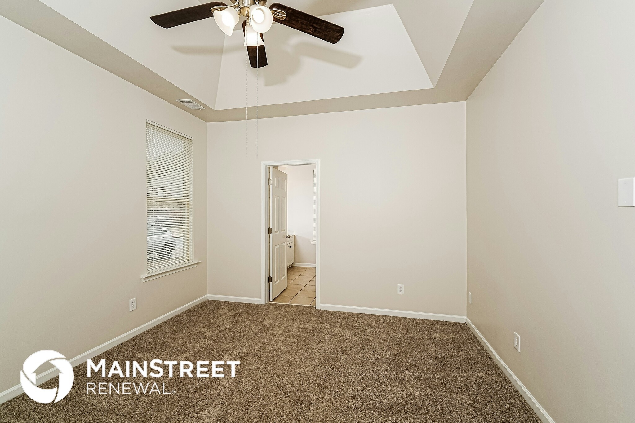 Building Photo - 1291 Washington Dr