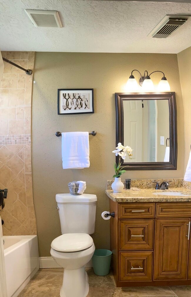 Building Photo - 20538 Blue Beech Dr