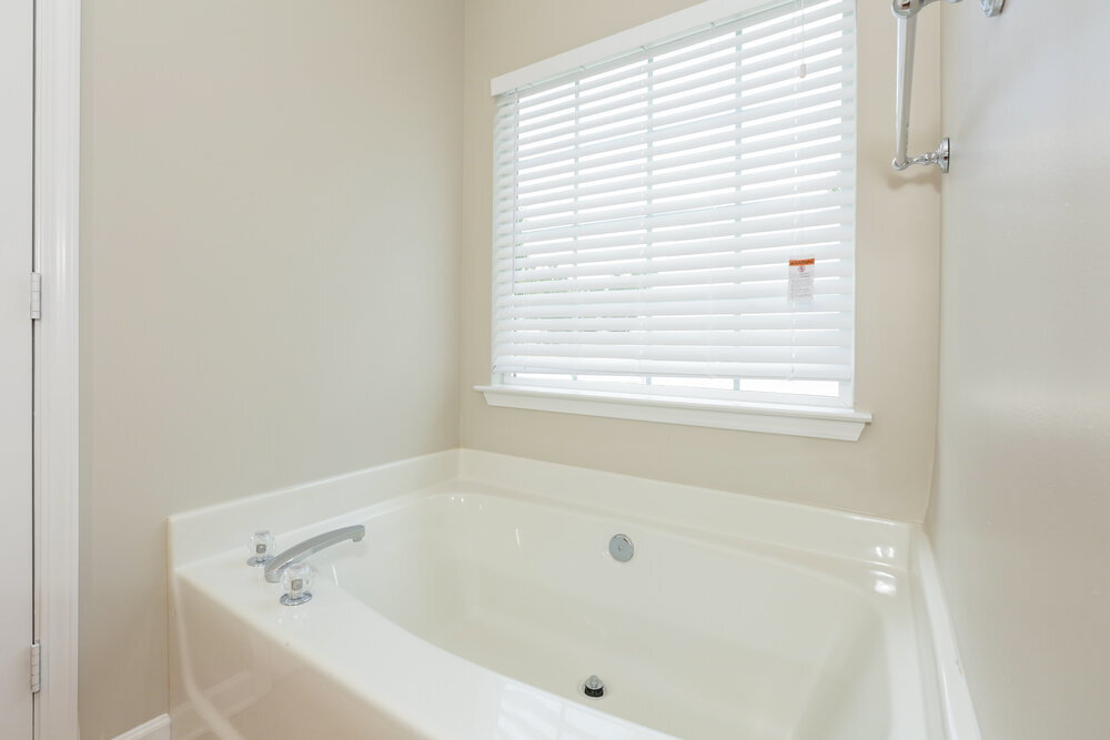 Building Photo - 4267 Kiser Woods Dr SW