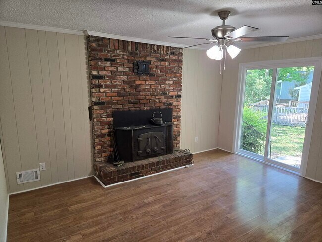 Building Photo - 42 Raintree Ct