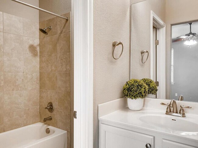 Building Photo - 928 Purple Moor Pass