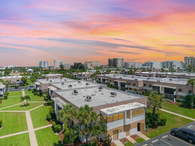Primary Photo - 2700 N Hwy A1A