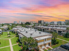Building Photo - 2700 N Hwy A1A