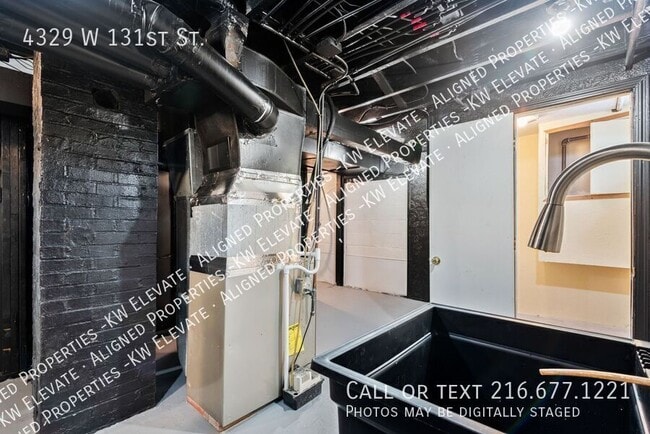 Building Photo - 4329 W 131st St