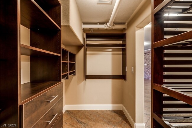 Building Photo - 11441 Allerton Park Dr