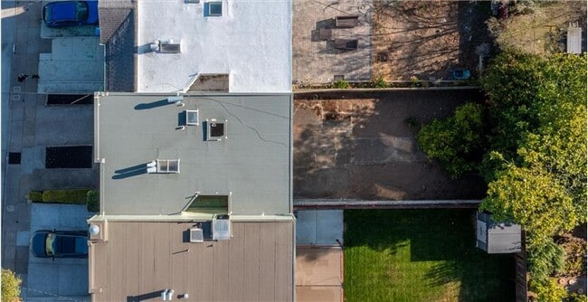 Building Photo - 279 Ramsell St