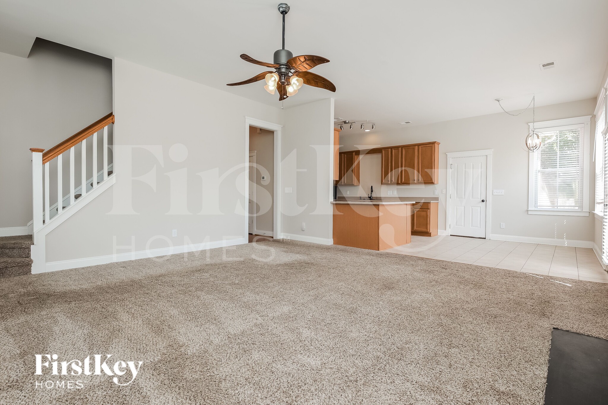 Building Photo - 228 Silverwood Ln