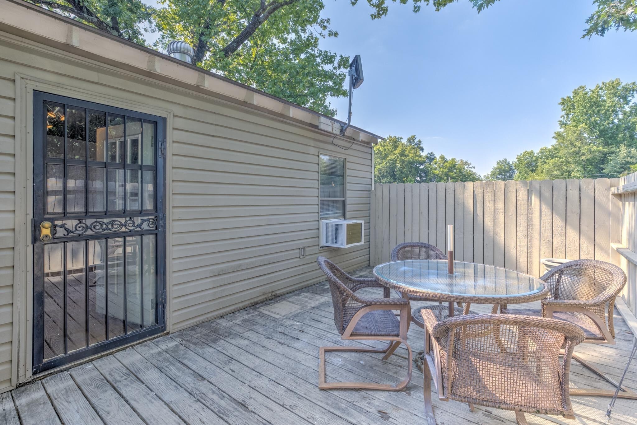 Patio Deck - 3522 Stuart Rd