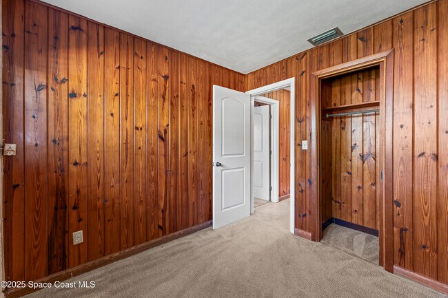 Building Photo - 2108 Bignonia St