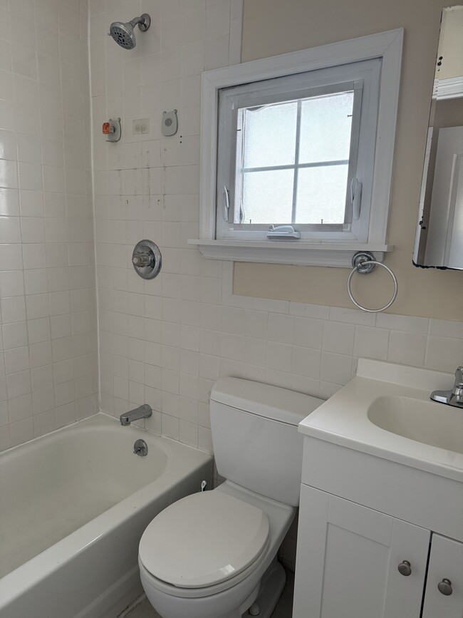 Tub and shower - 88 E Marie St