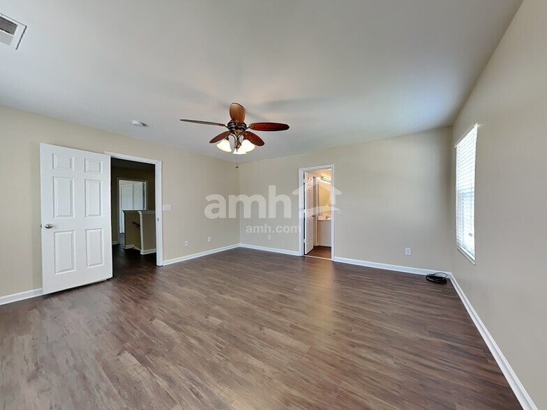 Building Photo - 4640 Lauren Woods Ct
