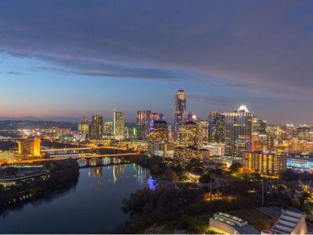 Primary Photo - 44 Rainey St