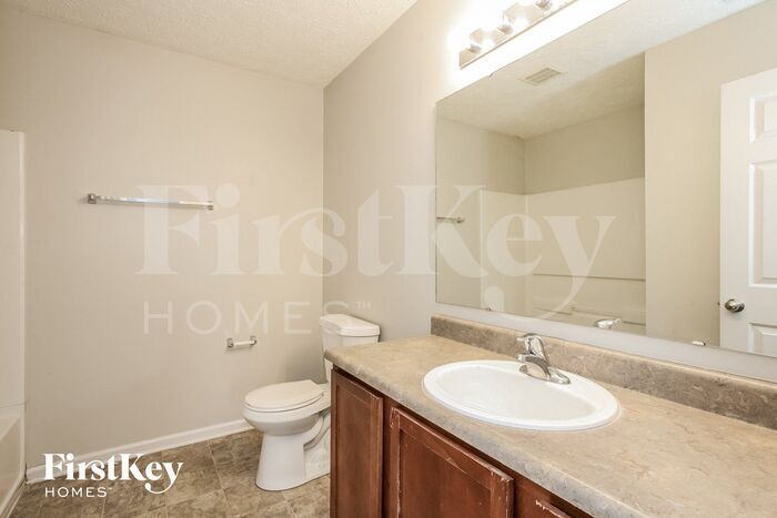 Building Photo - 2473 Foxtail Dr