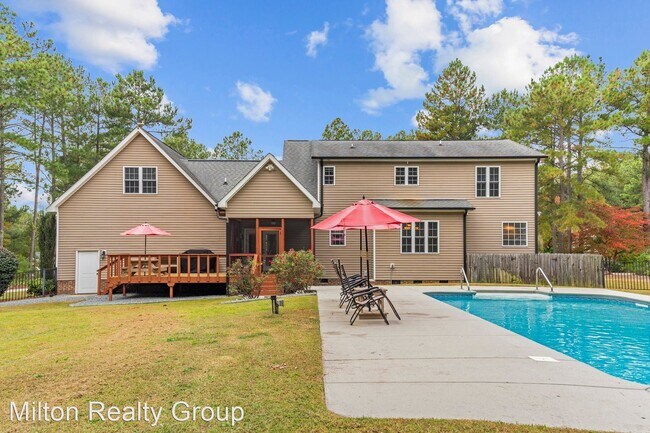 Building Photo - 4 br, 2.5 bath House - 245 Brae Drive