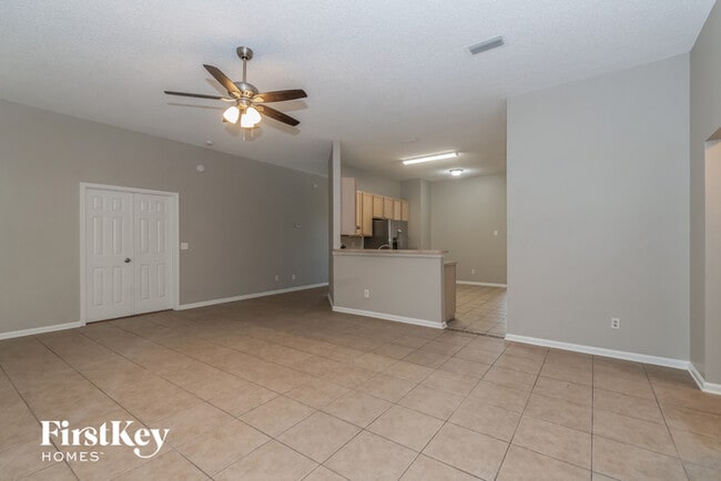 Building Photo - 7444 Lake Plantation Ln
