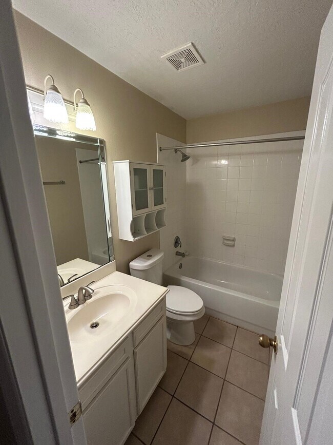 Building Photo - 3702 Mystic Cir