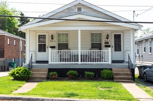 Building Photo - 7818 Weil Ave