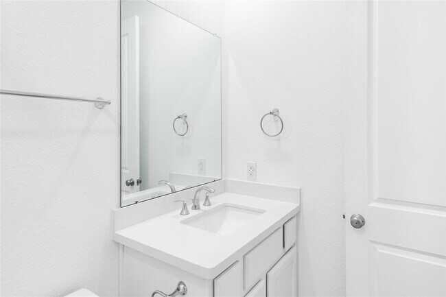 Building Photo - 17127 Crimson Crest Dr