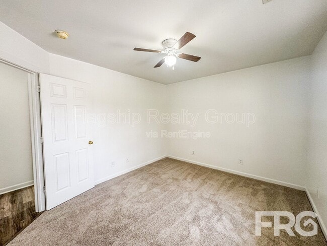 Building Photo - 5170 Deveron St