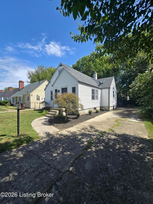 Building Photo - 3932 Kennison Ave