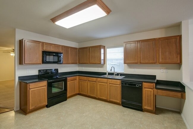 Building Photo - 4541 Martingale View Ln