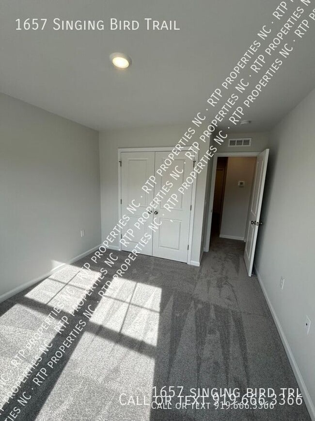 Building Photo - 1657 Singing Bird Trl