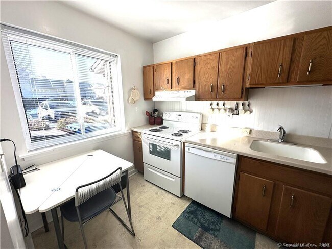 Building Photo - 441 Asbury Ridge