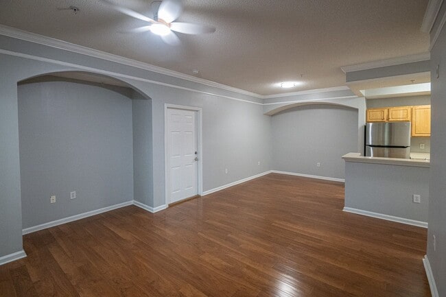 Building Photo - Available for Immediate Move in!  Gorgeous 2 Bedroom Condo with Garage on the 1st Floor!