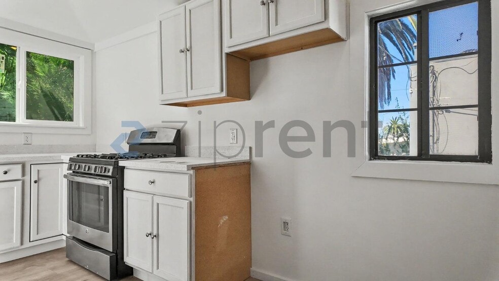 Building Photo - Unit Apt 1