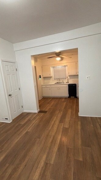 Building Photo - 634 Maple Ln