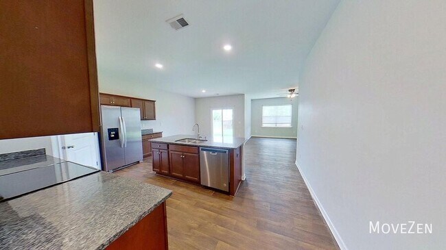 Building Photo - 22 Crestwood Pnes Trl